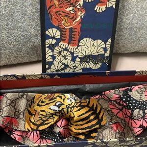 Authentic GUCCI headband
